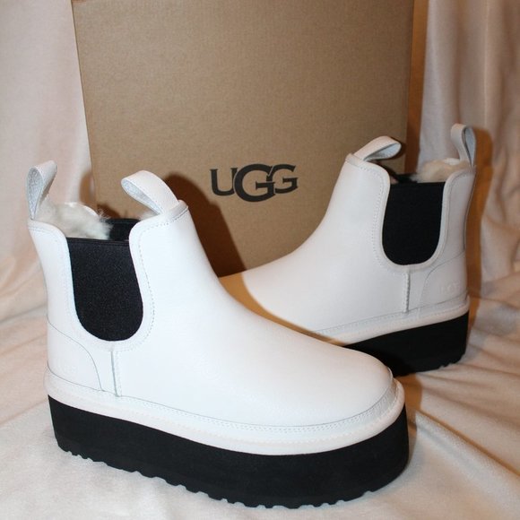 NIB UGG LEATHER NEUMEL CHELSEA PLATFORM SHORT WOMEN'S BOOTS WHITE BLACK‎ - Picture 1 of 7